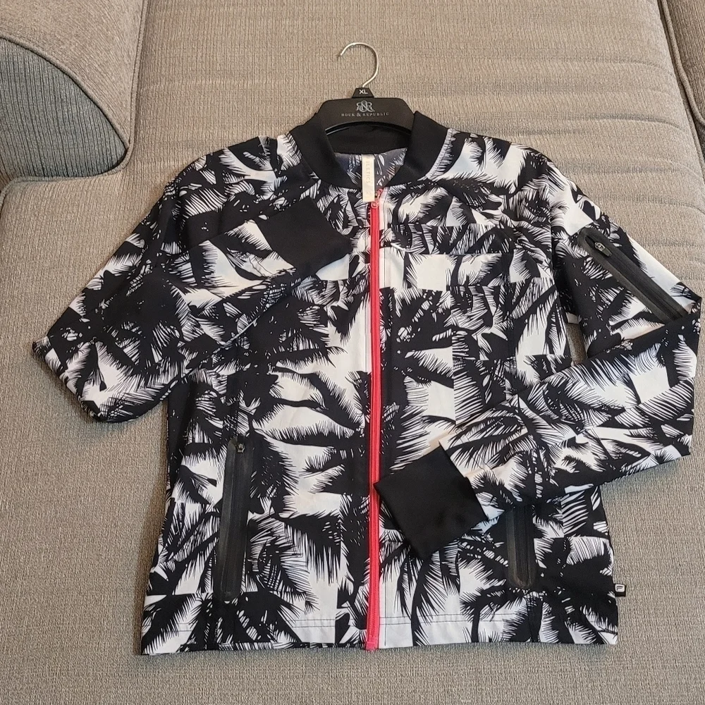 Fabletics Diana Full Zip Floral Athleisure Yoga Gym Light Jacket Size XS
